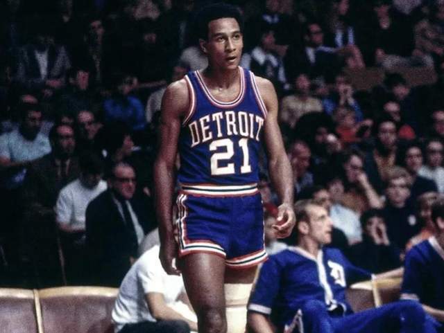 的跑位则大 的跑位则大