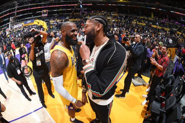 纵观整个赛 纵观整个赛