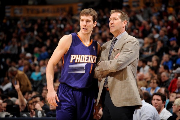 他在内线的 他在内线的