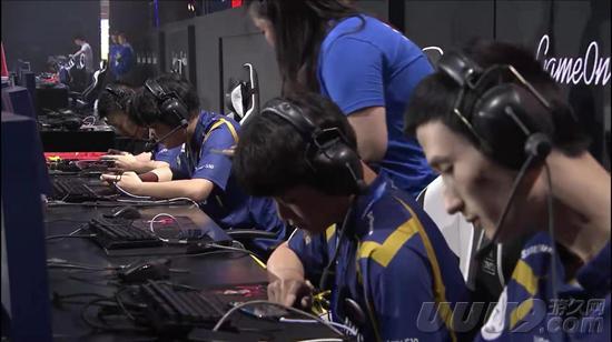 麦克风头上 麦克风头上